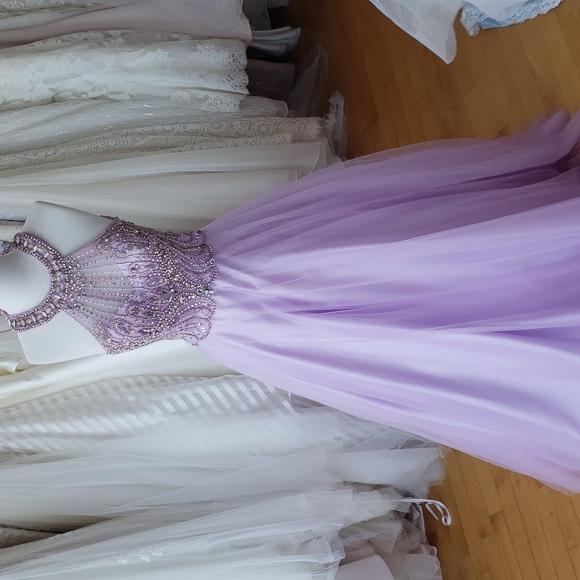 Prom - Picture 1 of 5